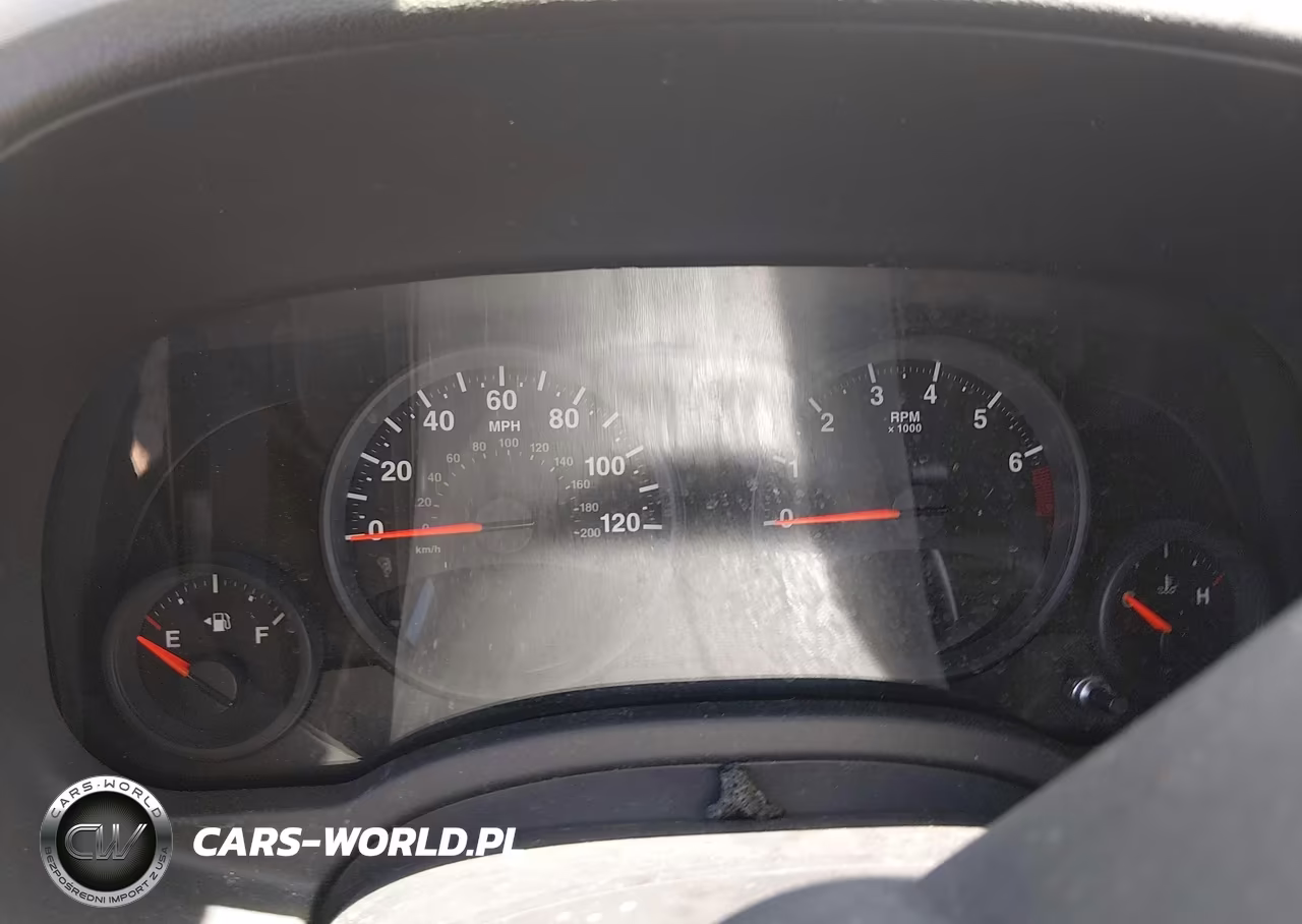 2013 Jeep Compass Latitude VIN:1C4NJCEA2DD276507 - 7