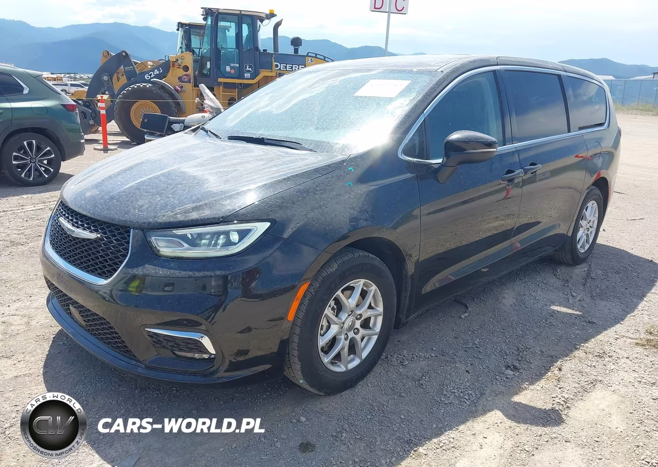 2023 Chrysler Pacifica Touring L VIN:2C4RC1BG7PR616258 - 2