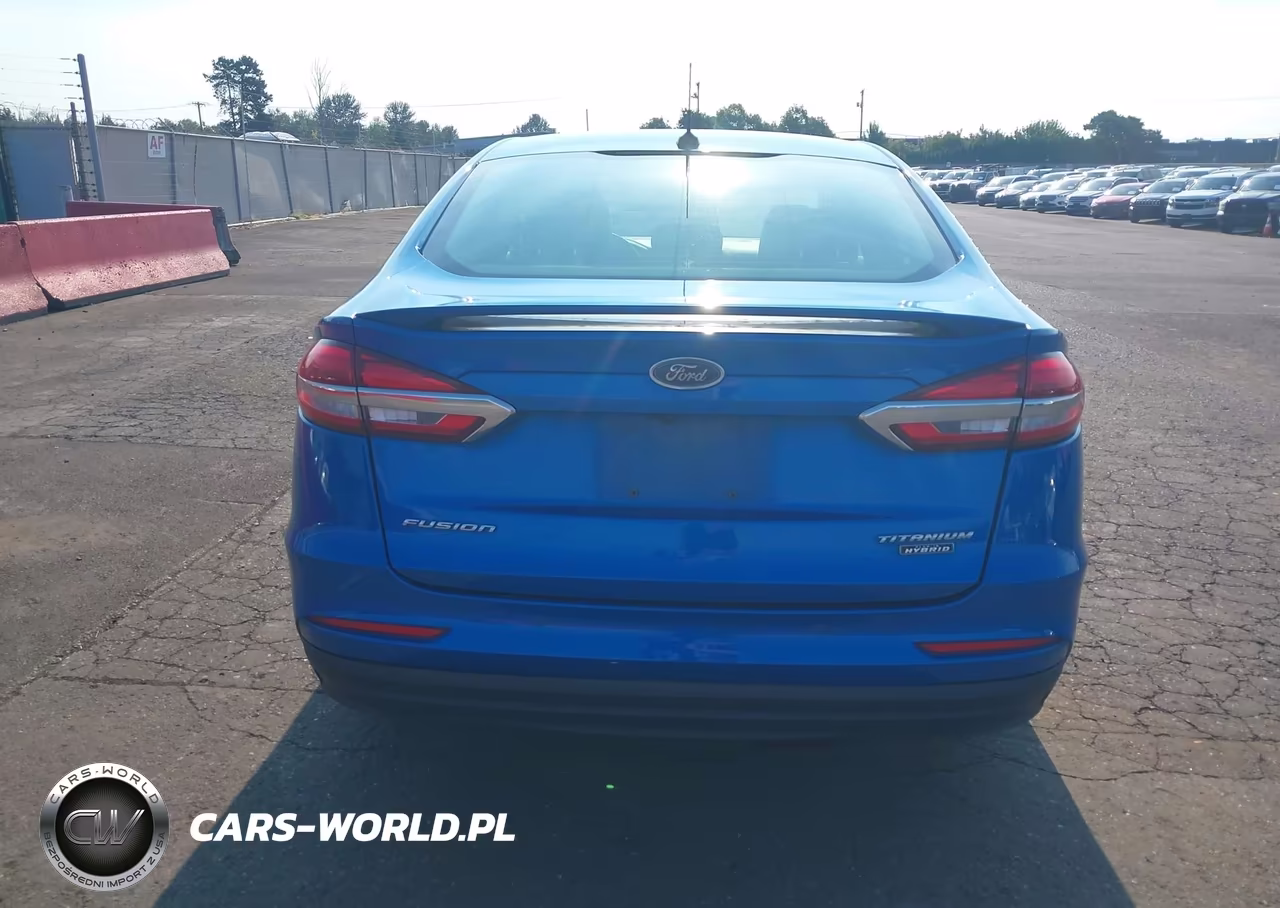 2020 Ford Fusion Plug-In Hybrid Titanium VIN:3FA6P0SU6LR199913 - 16