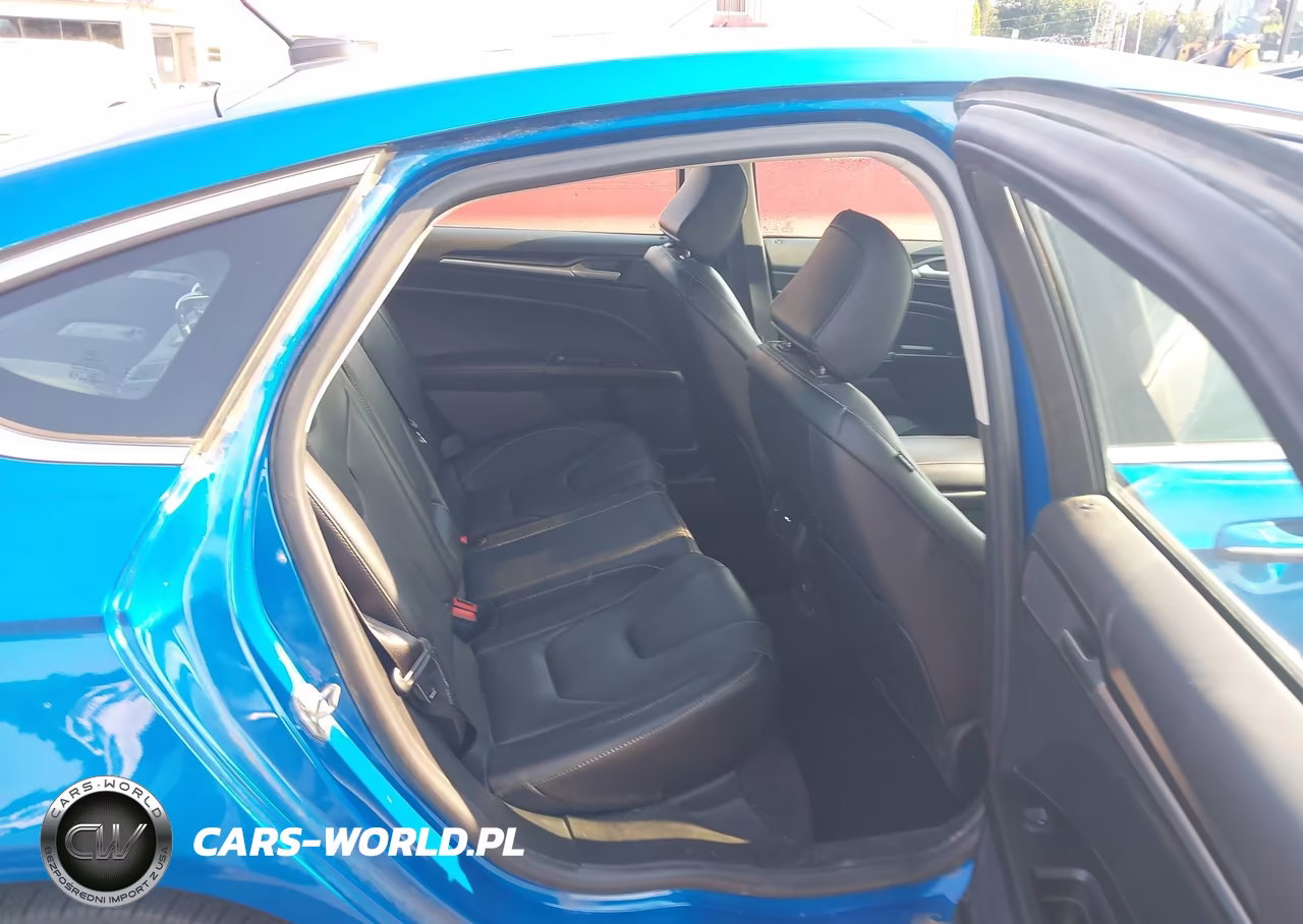 2020 Ford Fusion Plug-In Hybrid Titanium VIN:3FA6P0SU6LR199913 - 8