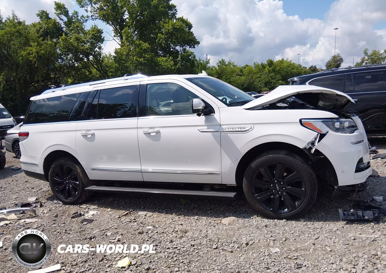 2024 Lincoln Navigator Reserve L VIN:5LMJJ3LG3REL18358 - 13