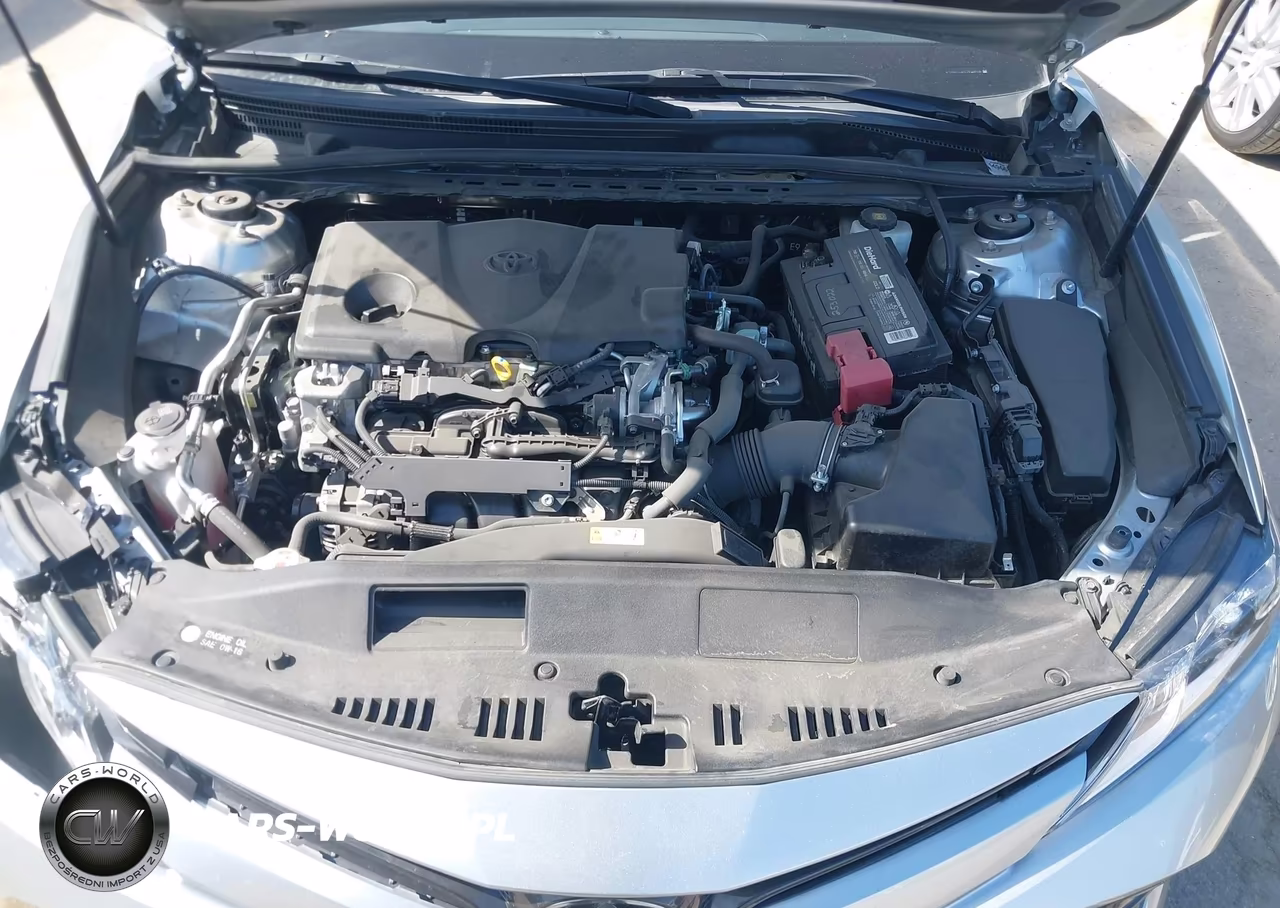 2018 Toyota Camry Le VIN:JTNB11HK3J3048508 - 10