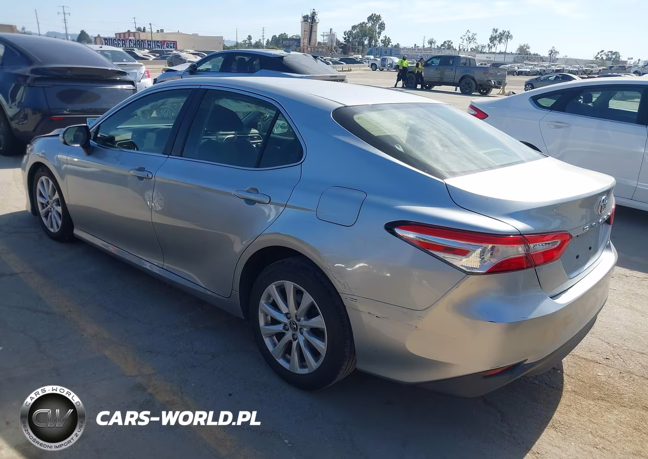 2018 Toyota Camry Le VIN:JTNB11HK3J3048508 - 3