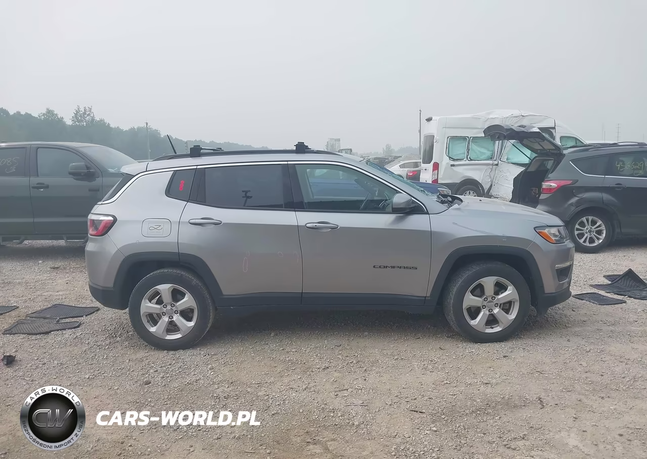 2018 Jeep Compass Latitude Fwd VIN:3C4NJCBB7JT410849 - 13