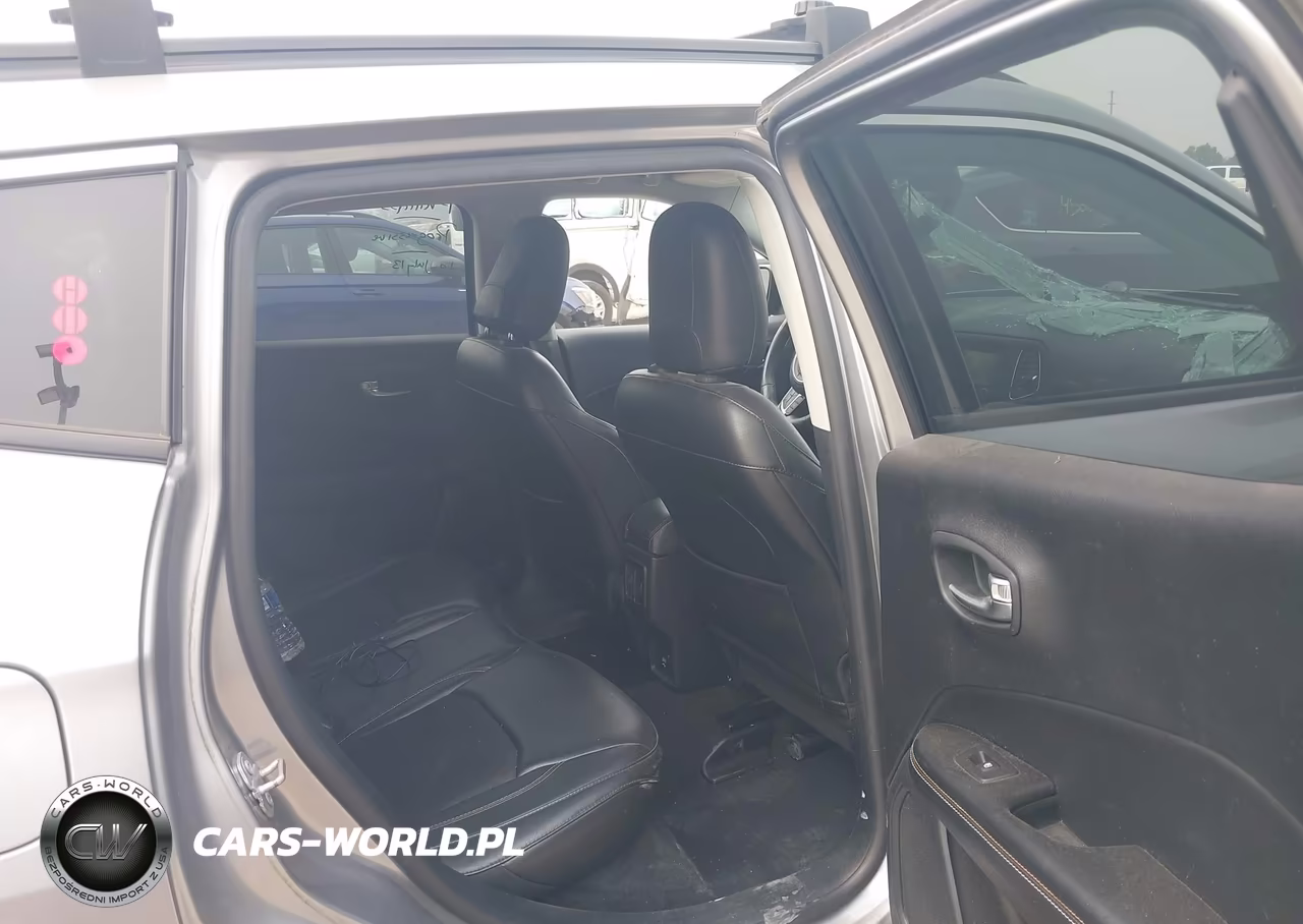 2018 Jeep Compass Latitude Fwd VIN:3C4NJCBB7JT410849 - 8