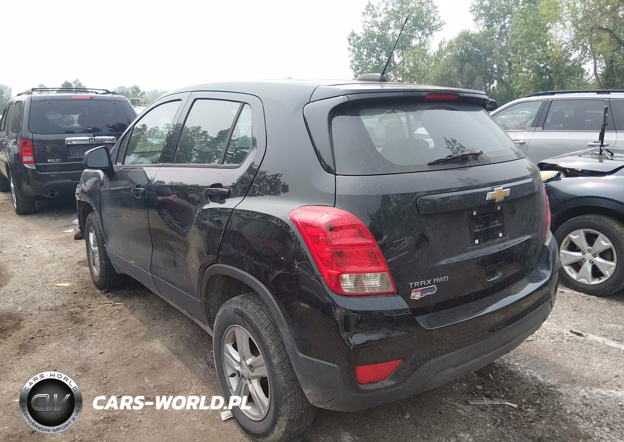 2019 Chevrolet Trax Ls VIN:3GNCJNSB4KL174348 - 3