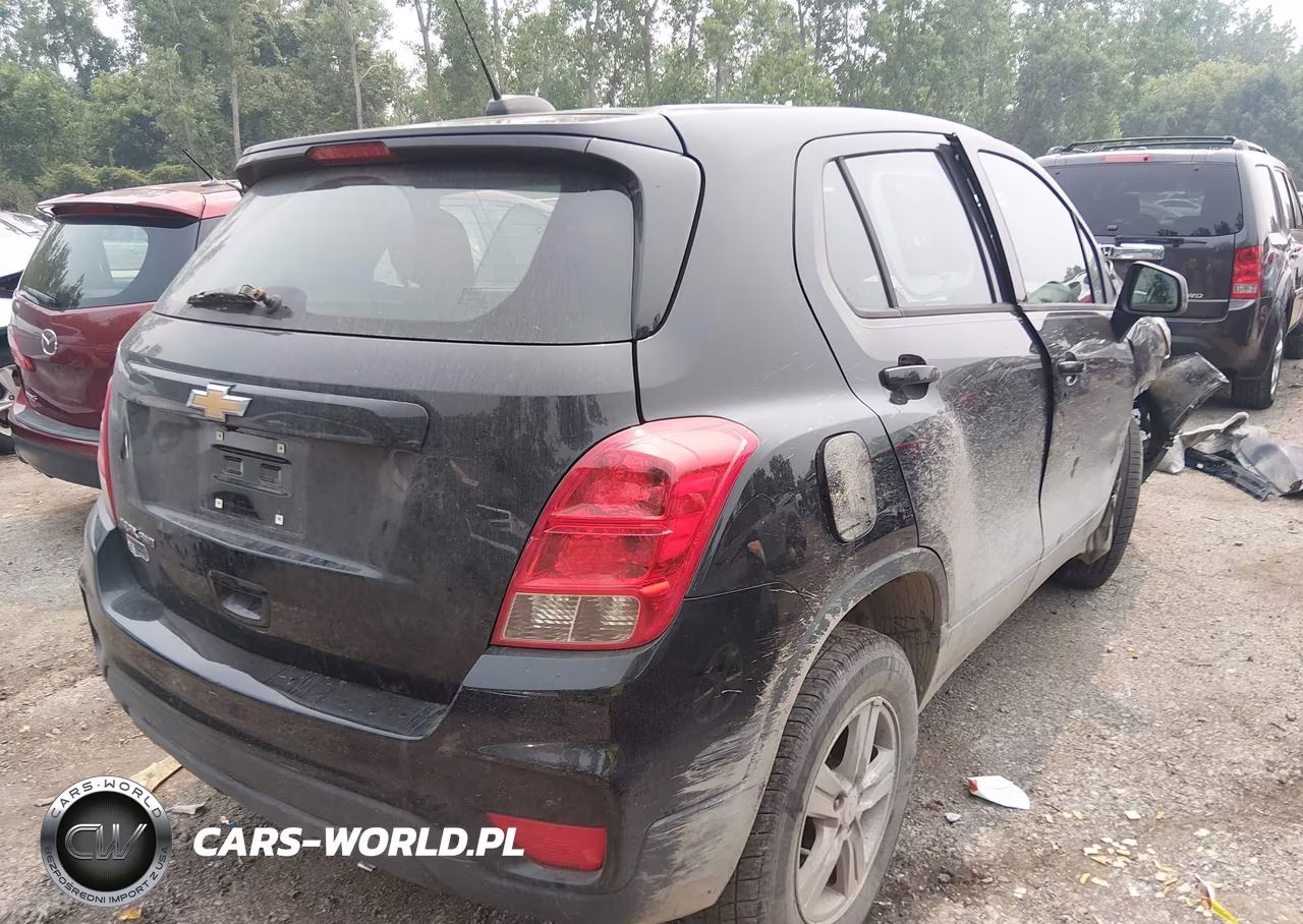 2019 Chevrolet Trax Ls VIN:3GNCJNSB4KL174348 - 4
