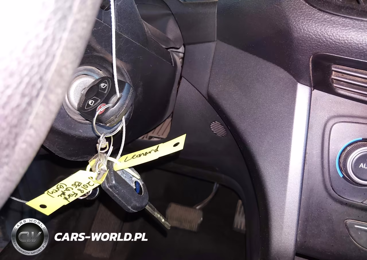 2018 Ford Escape Se VIN:1FMCU9GDXJUD29745 - 11