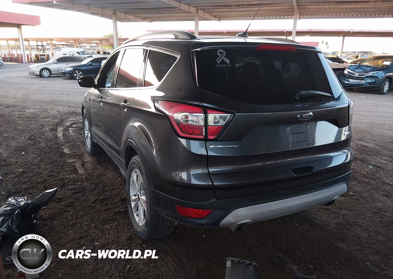 2018 Ford Escape Se VIN:1FMCU9GDXJUD29745 - 3