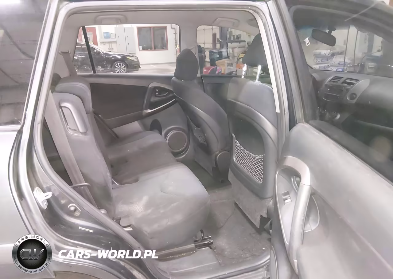 2007 Toyota Rav4 Sport VIN:JTMBK32V375027445 - 8