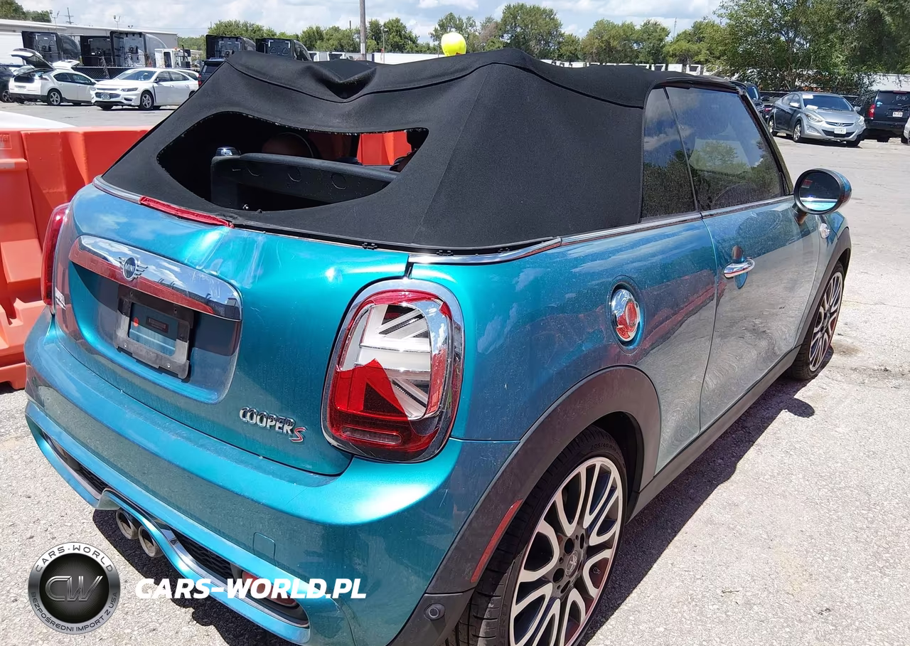 2019 Mini Convertible Cooper S VIN:WMWWG9C59K3E41323 - 4