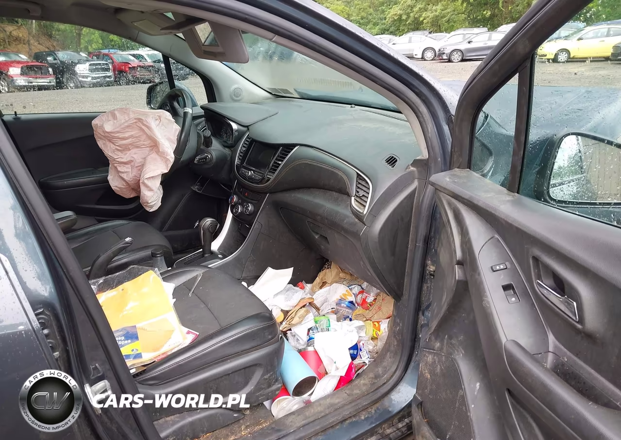 2021 Chevrolet Trax Awd Lt VIN:KL7CJPSB5MB309780 - 5