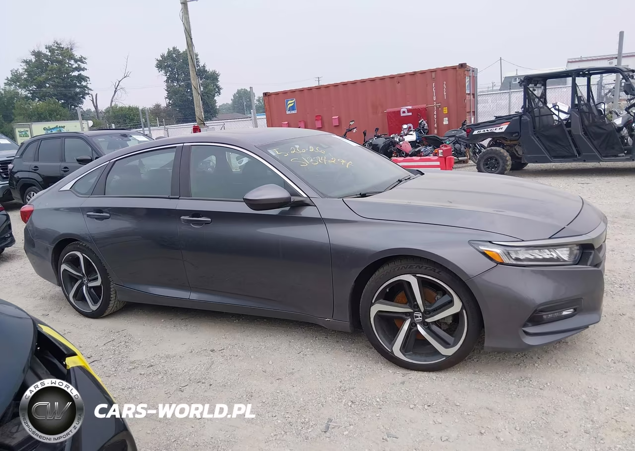 2018 Honda Accord Sport 2.0T VIN:1HGCV2F3XJA039090 - 13