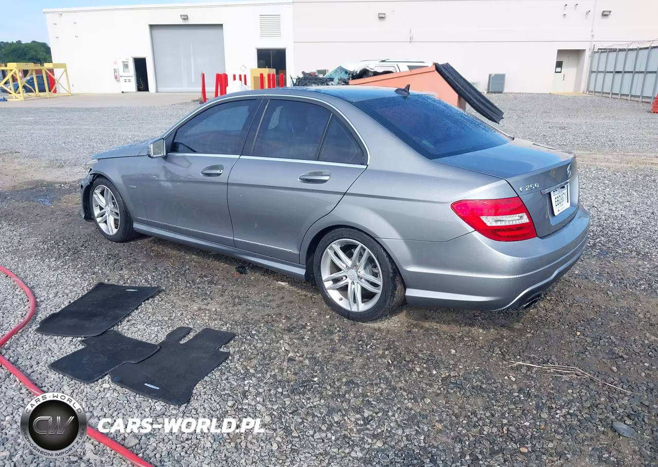 2012 Mercedes-Benz C 250 Sport VIN:WDDGF4HB1CR212115 - 3