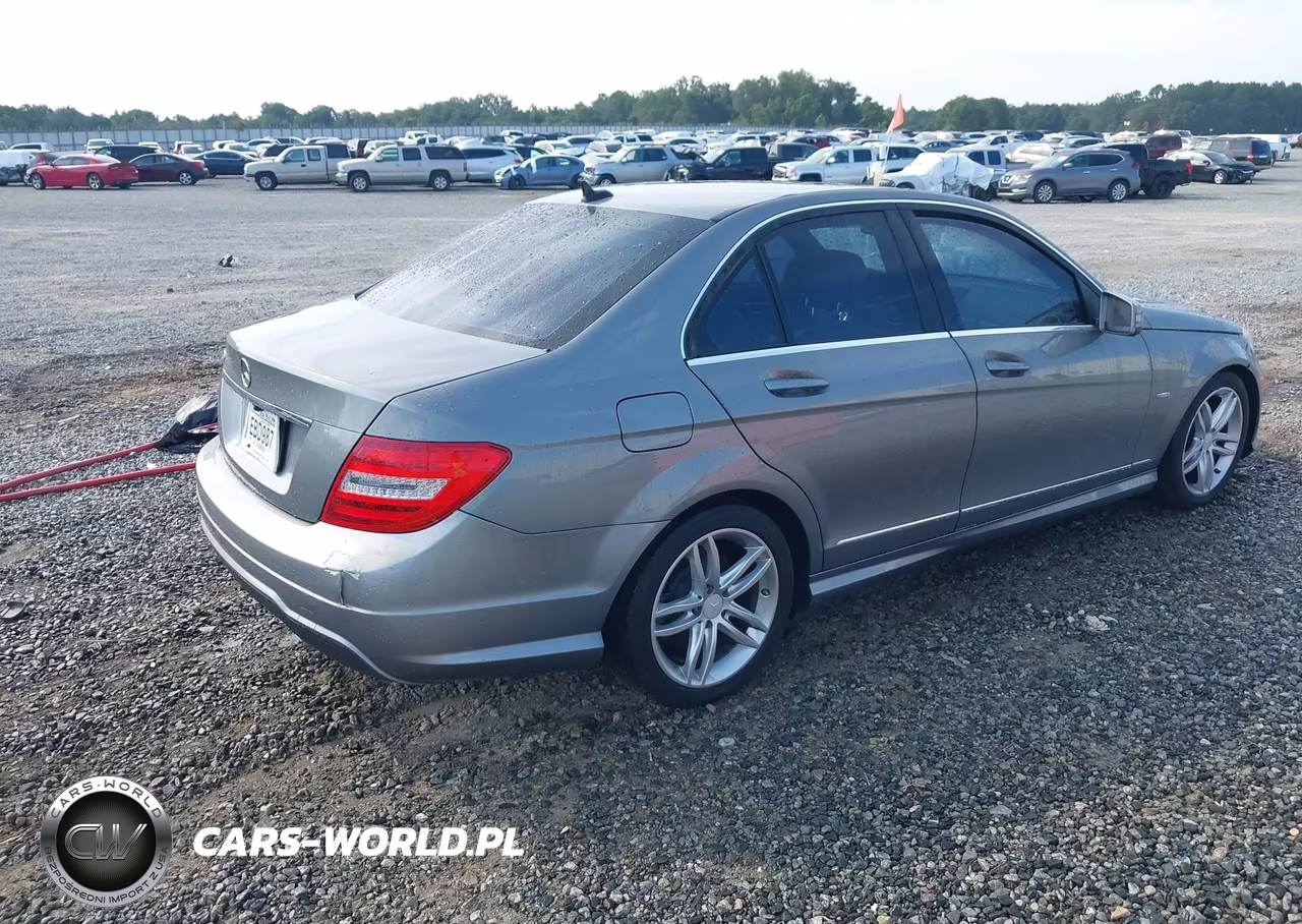 2012 Mercedes-Benz C 250 Sport VIN:WDDGF4HB1CR212115 - 4