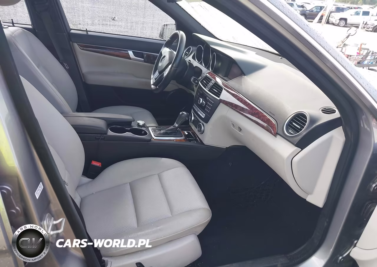 2012 Mercedes-Benz C 250 Sport VIN:WDDGF4HB1CR212115 - 5