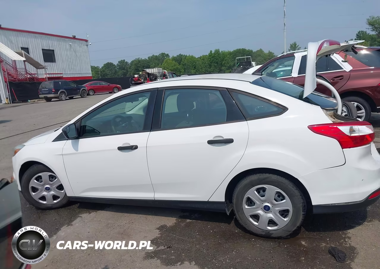 2013 Ford Focus S VIN:1FADP3E25DL142766 - 14