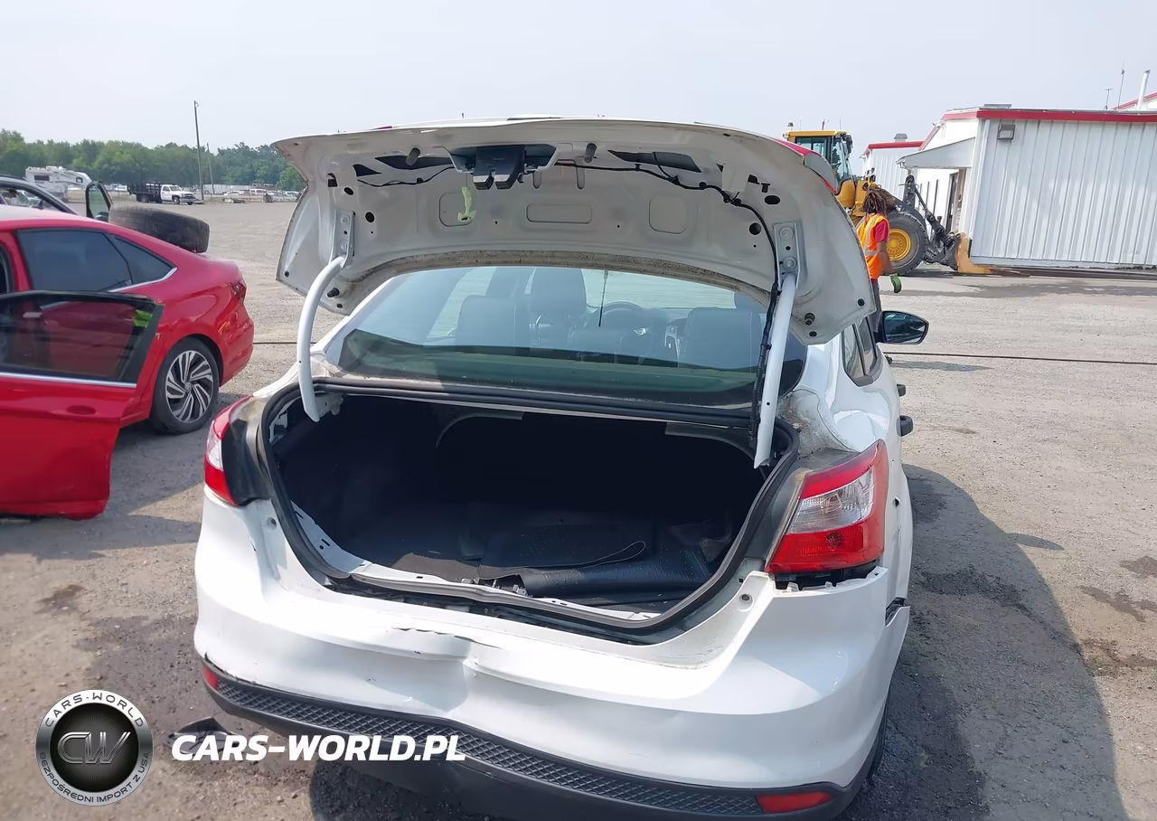 2013 Ford Focus S VIN:1FADP3E25DL142766 - 6