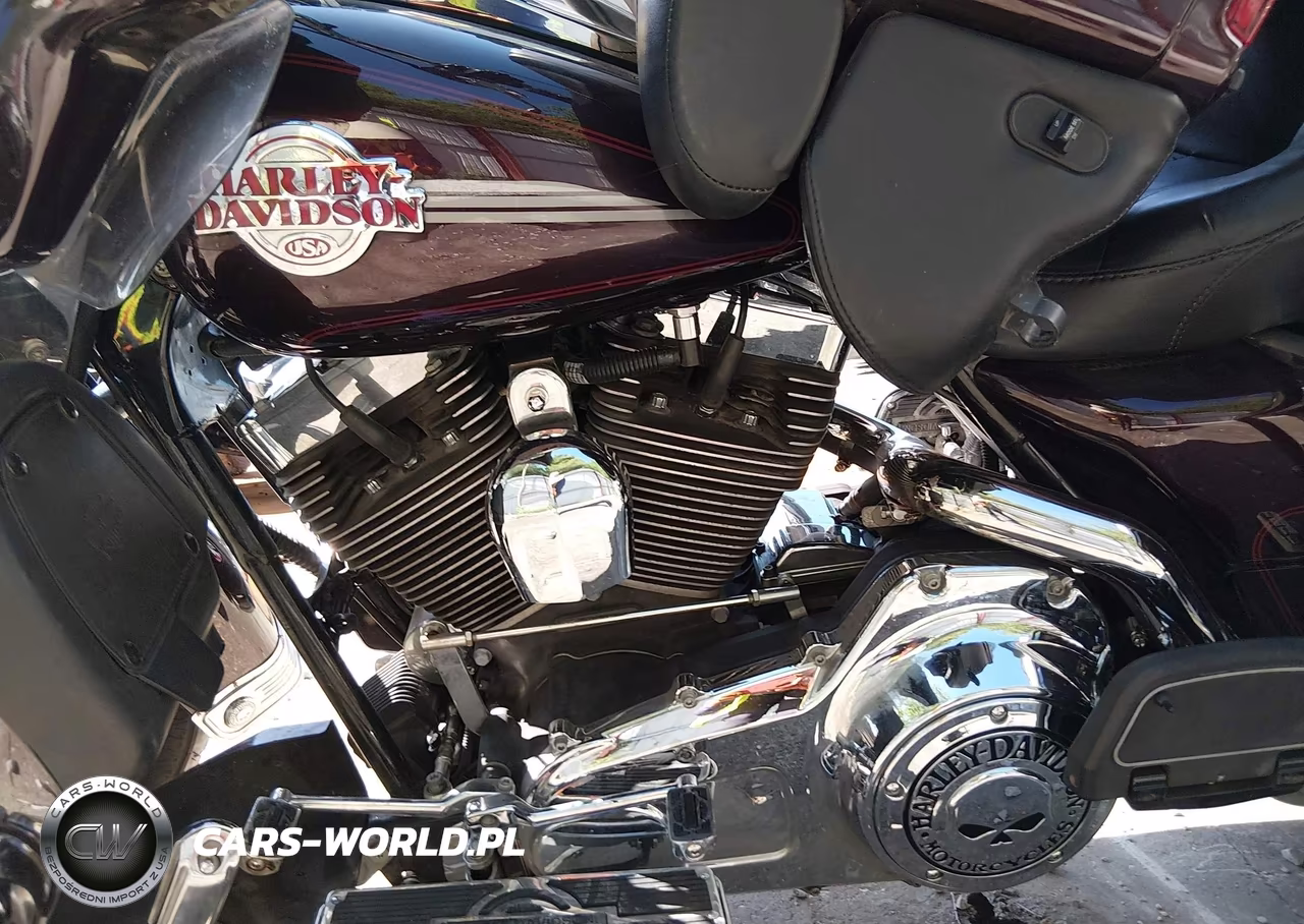 2007 Harley-Davidson Flhtcui VIN:1HD1FC4187Y613131 - 9