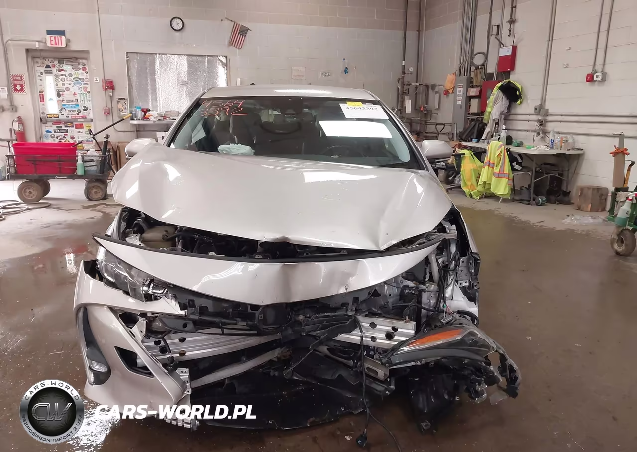 2017 Toyota Prius Prime Advanced VIN:JTDKARFP0H3060479 - 13