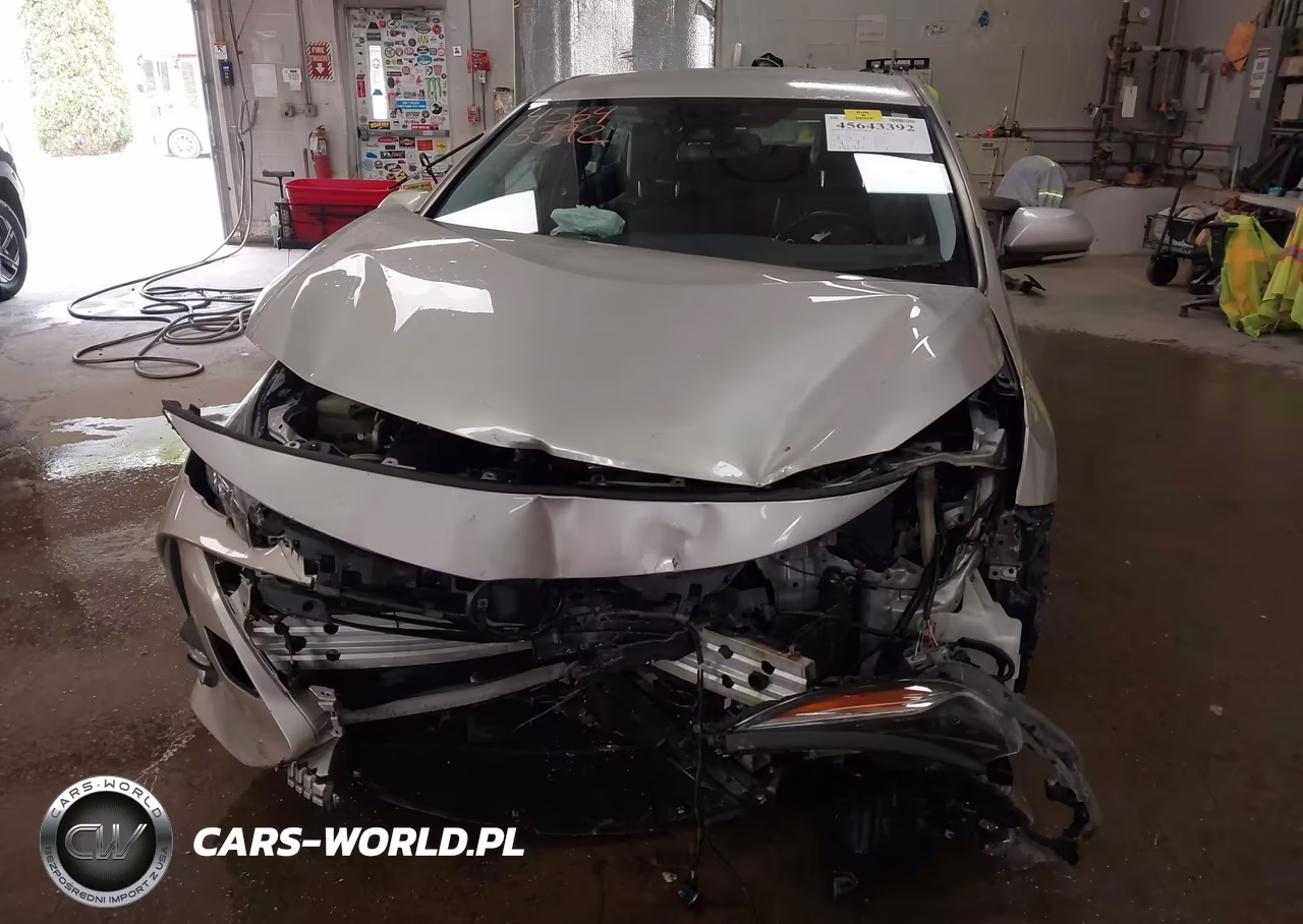 2017 Toyota Prius Prime Advanced VIN:JTDKARFP0H3060479 - 6