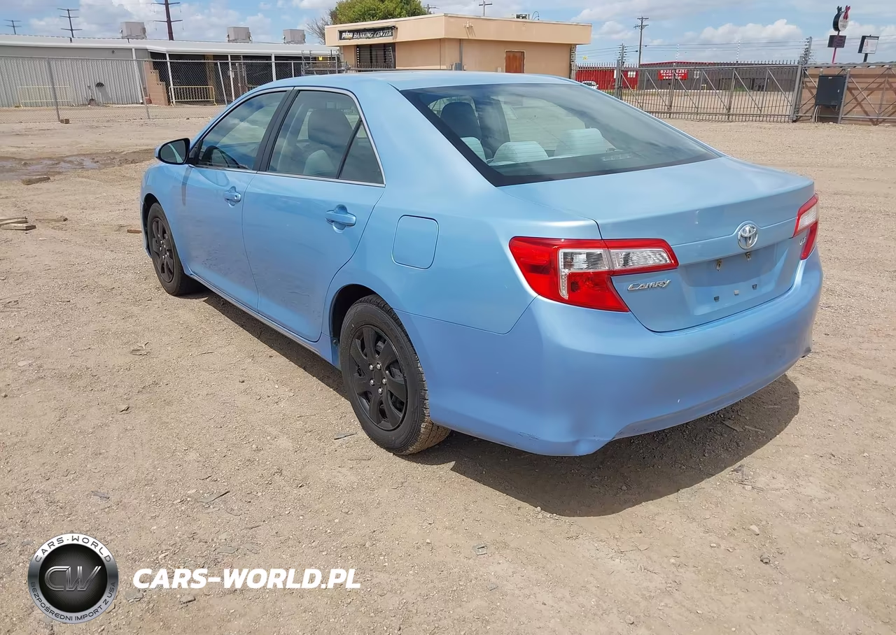 2013 Toyota Camry Le VIN:4T1BF1FK6DU691387 - 3