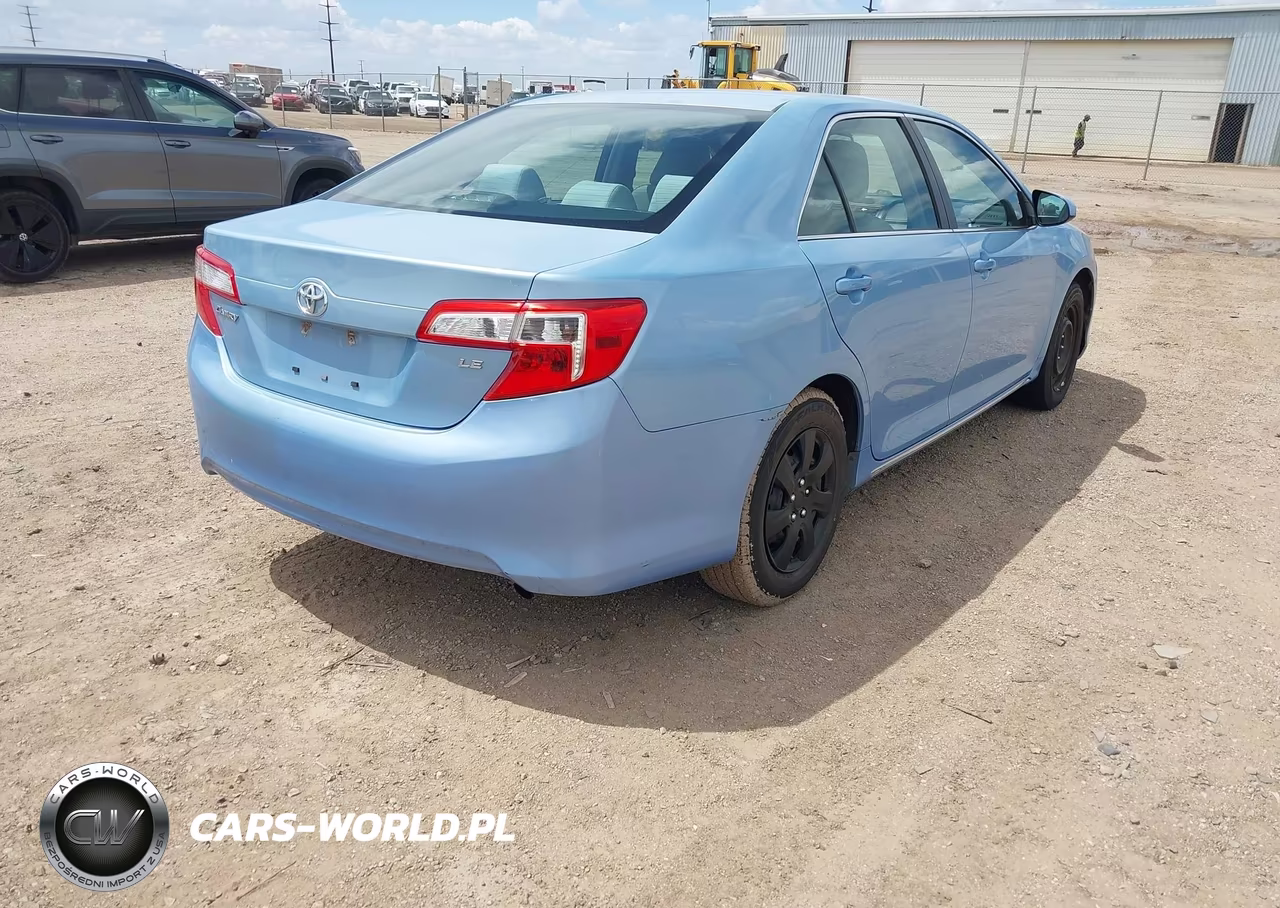 2013 Toyota Camry Le VIN:4T1BF1FK6DU691387 - 4