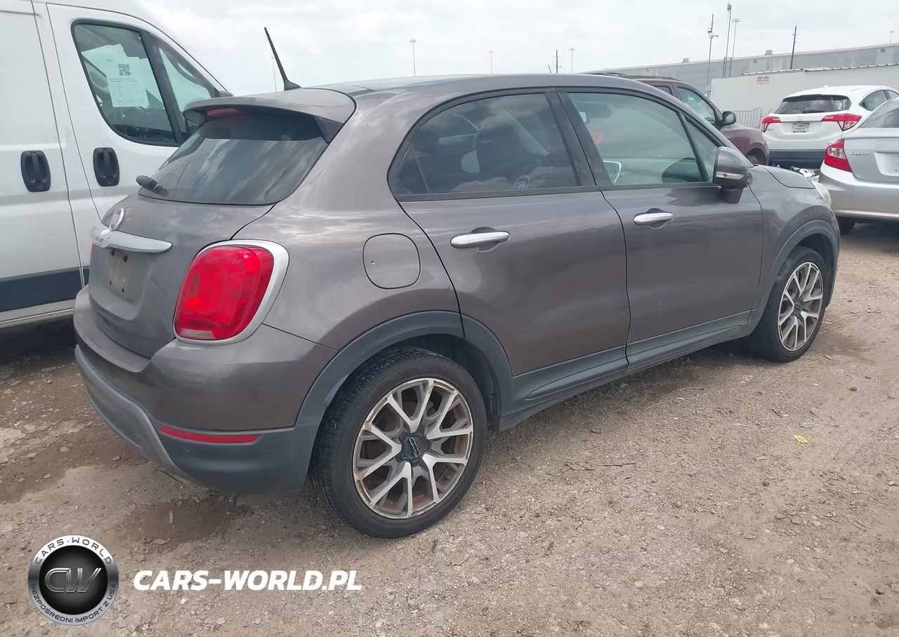 2016 Fiat 500X Trekking Plus VIN:ZFBCFXET0GP513373 - 4