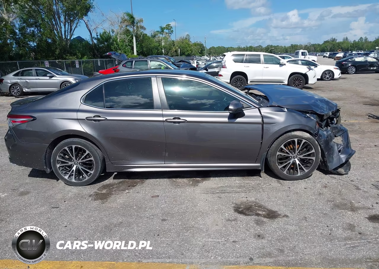 2020 Toyota Camry Se VIN:4T1G11AK2LU891824 - 14