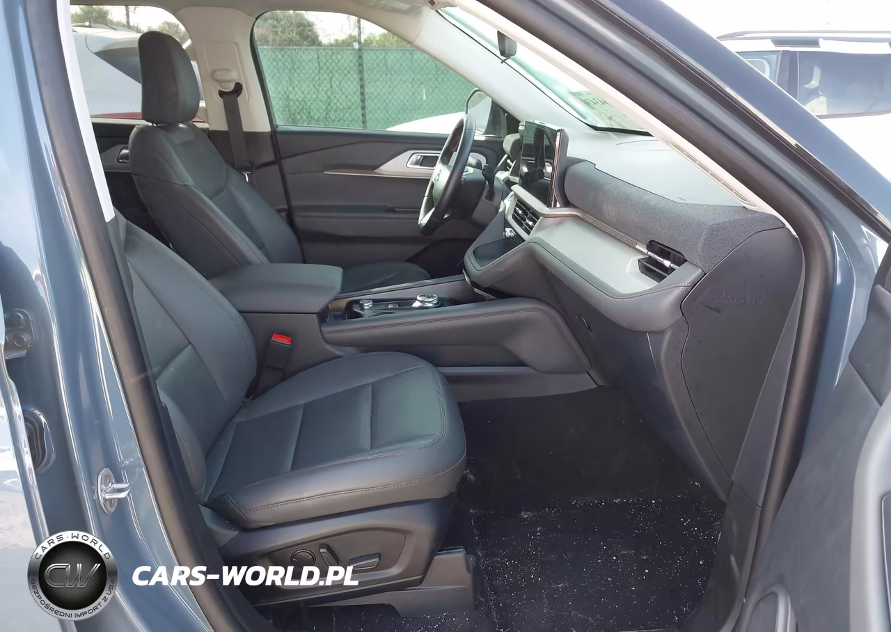 2025 Ford Explorer Active VIN:1FMUK7DH7SGB68003 - 5