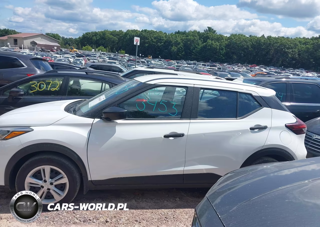 2025 Nissan Kicks Play S VIN:3N1CP5BVXSL483276 - 14