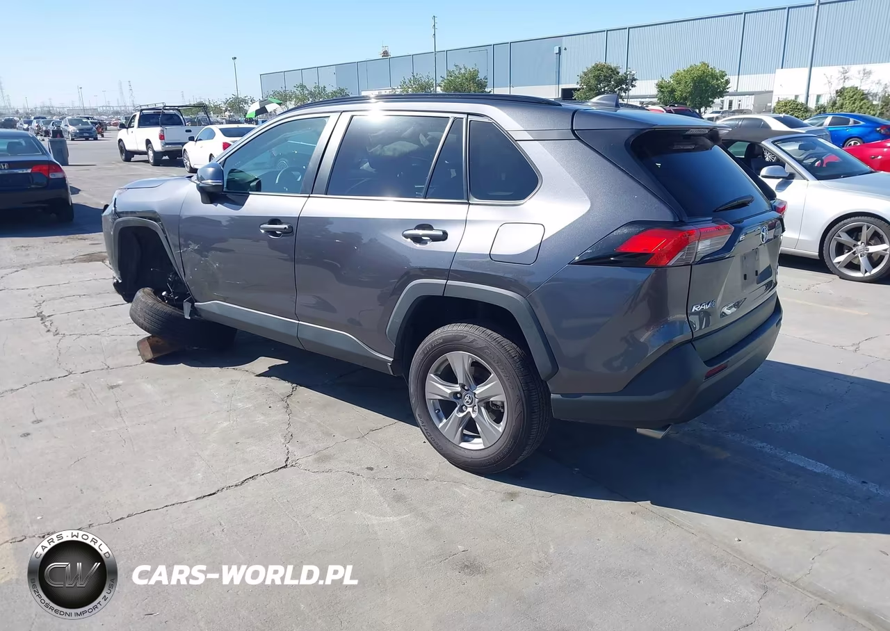 2024 Toyota Rav4 Xle VIN:2T3P1RFV9RC468788 - 3