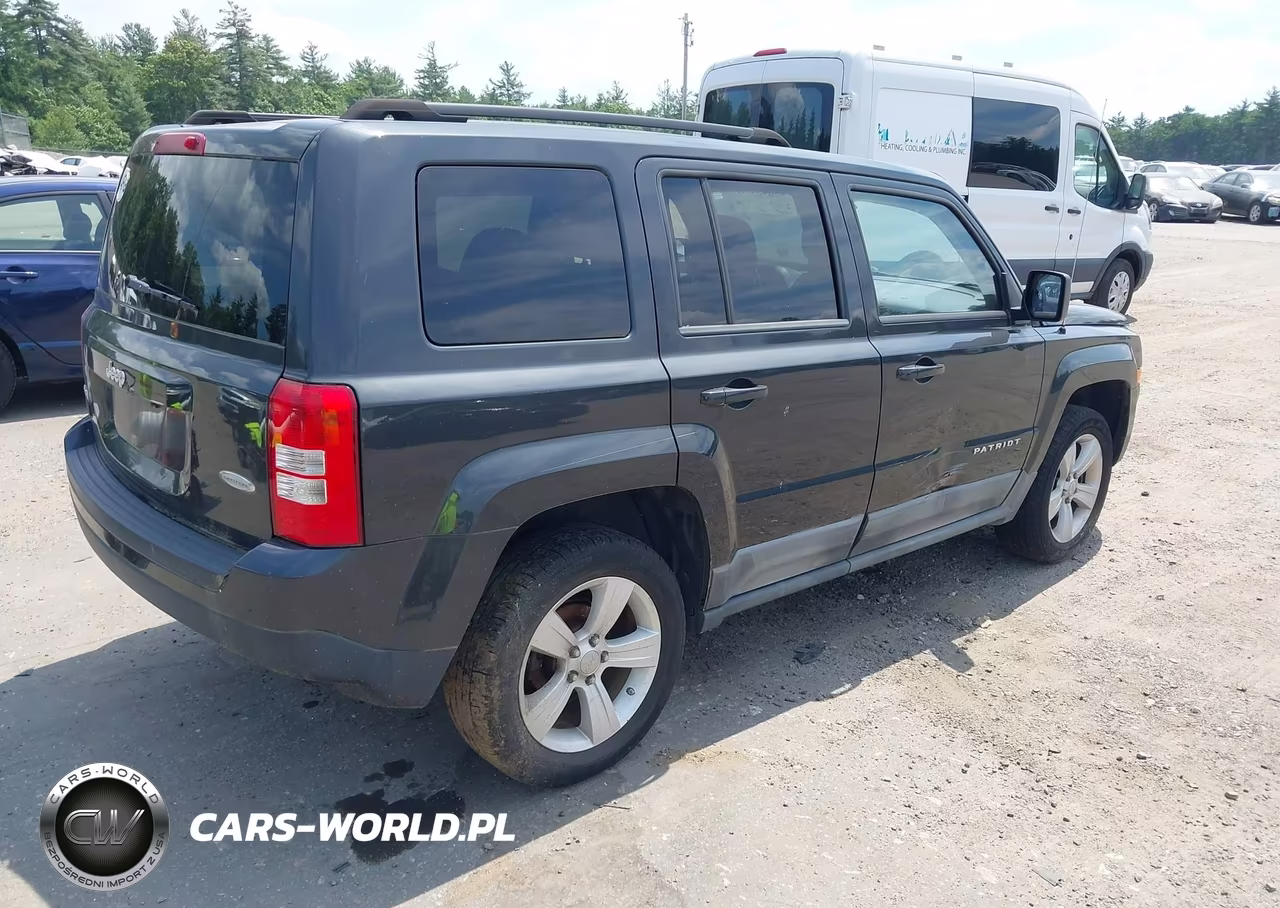 2011 Jeep Patriot Sport VIN:1J4NF1GB9BD114957 - 4