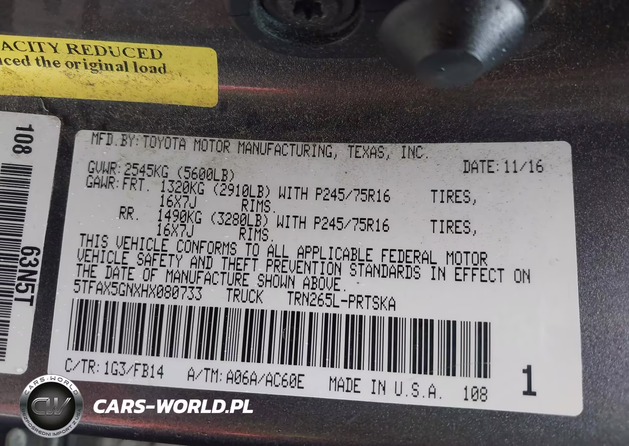 2017 Toyota Tacoma Sr VIN:5TFAX5GNXHX080733 - 9