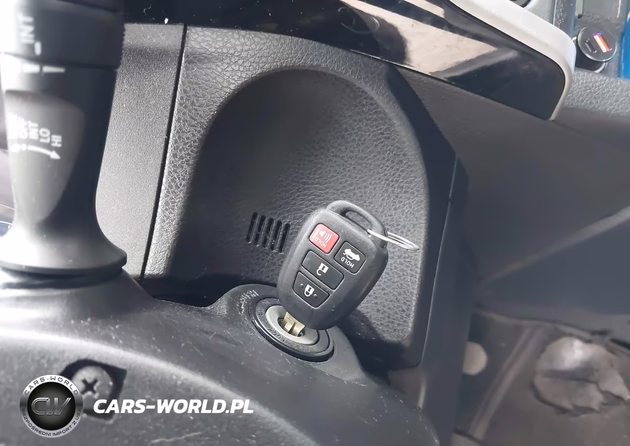 2017 Toyota Corolla Le VIN:2T1BURHE6HC943433 - 11