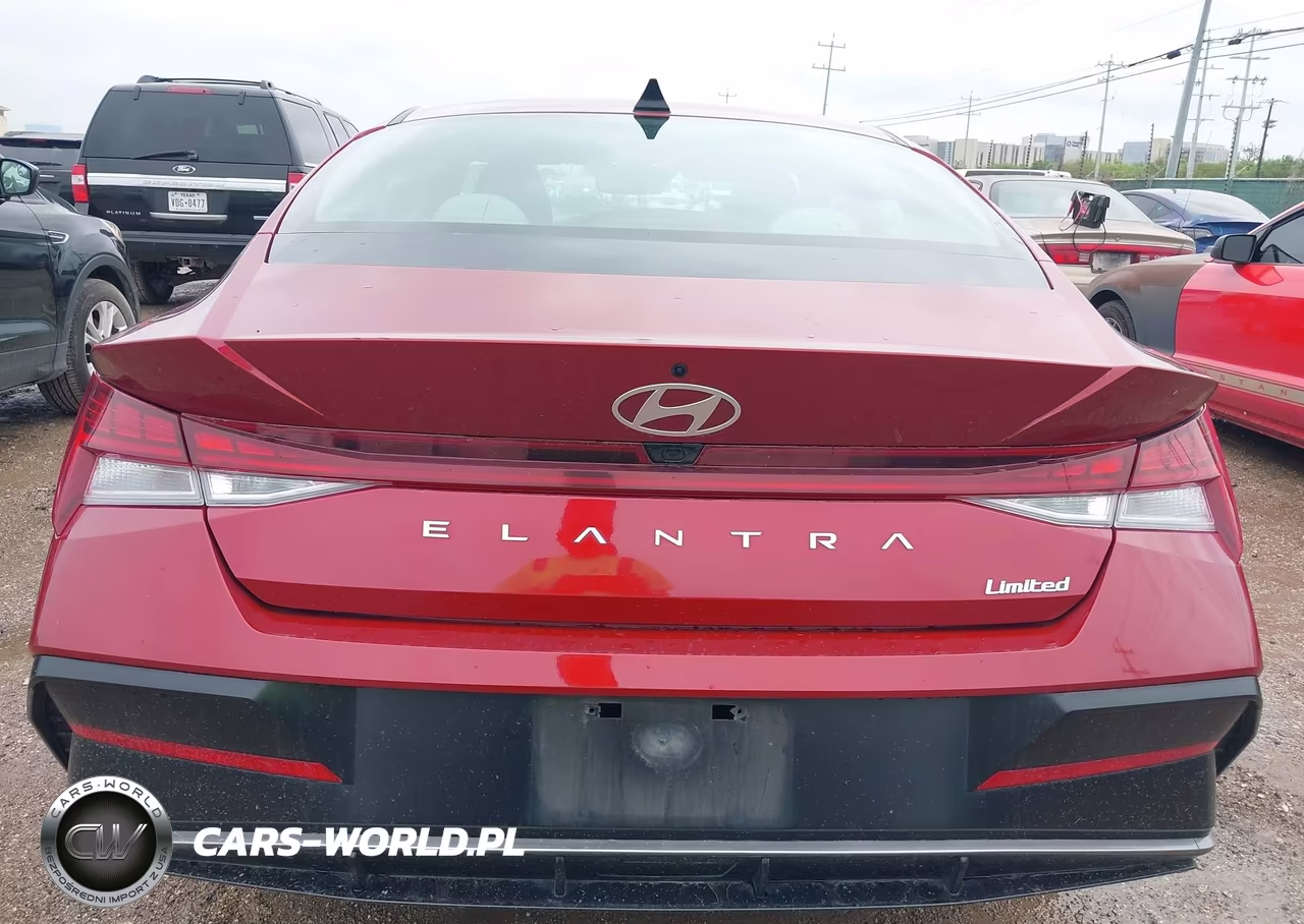 2025 Hyundai Elantra Limited VIN:KMHLP4DGXSU895141 - 16