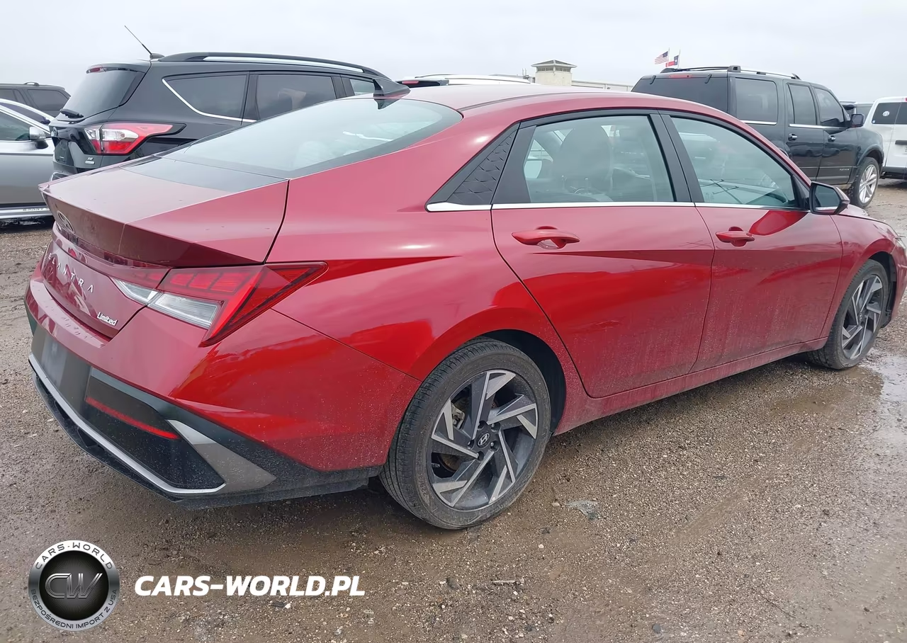 2025 Hyundai Elantra Limited VIN:KMHLP4DGXSU895141 - 4