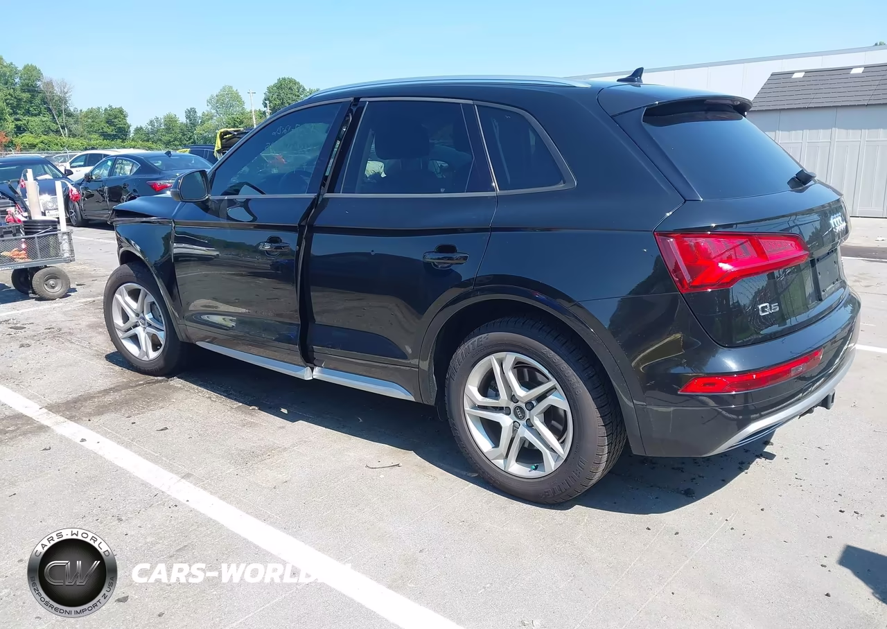 2018 Audi Q5 2.0T Premium-2.0T Tech Premium VIN:WA1ANAFY5J2039899 - 3