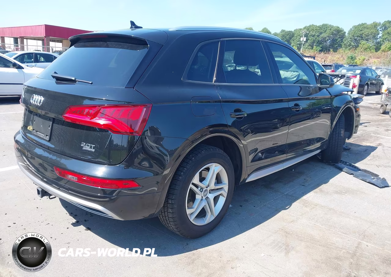 2018 Audi Q5 2.0T Premium-2.0T Tech Premium VIN:WA1ANAFY5J2039899 - 4