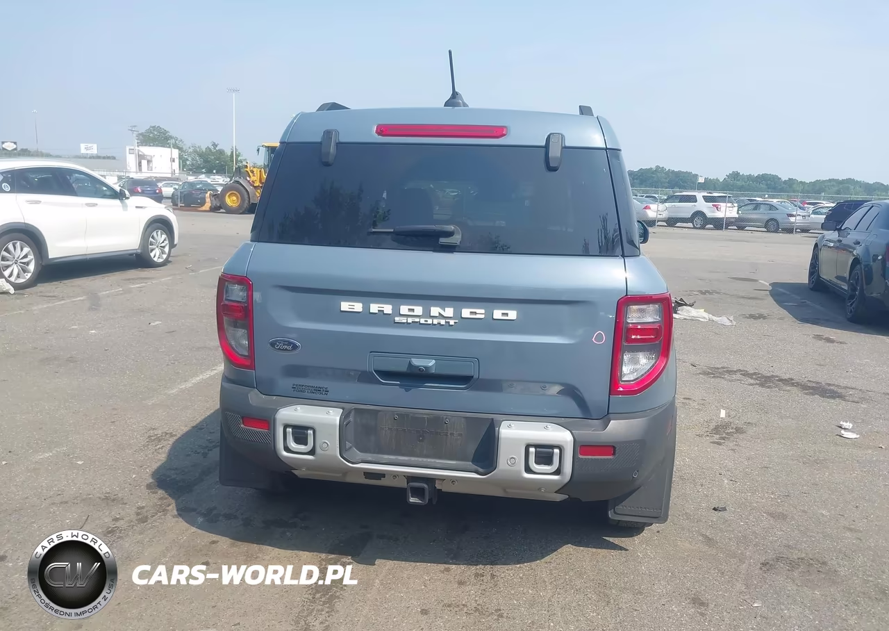 2025 Ford Bronco Sport Big Bend VIN:3FMCR9BN7SRE98082 - 17