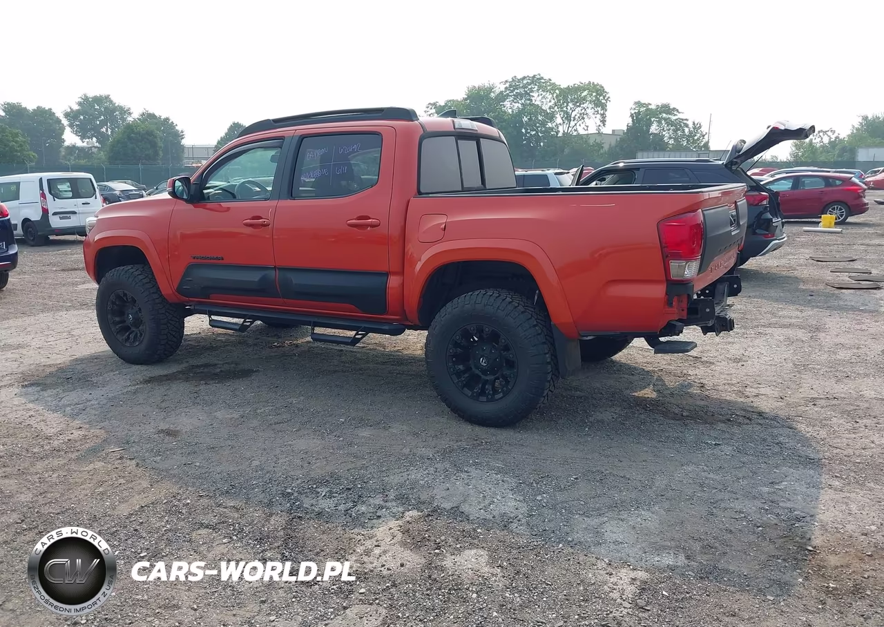 2016 Toyota Tacoma Trd Sport VIN:5TFCZ5AN7GX043861 - 3