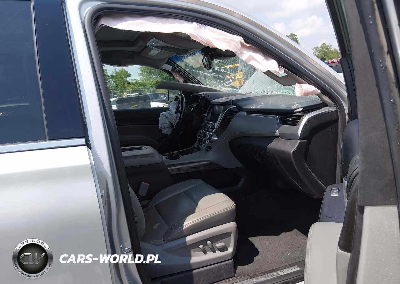 2019 Chevrolet Suburban Lt VIN:1GNSKHKC0KR285314 - 5