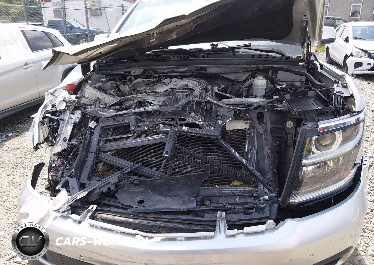 2019 Chevrolet Suburban Lt VIN:1GNSKHKC0KR285314 - 6