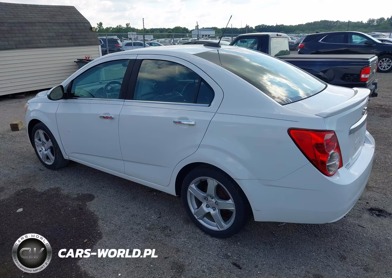 2015 Chevrolet Sonic Ltz Auto VIN:1G1JE5SBXF4140486 - 3