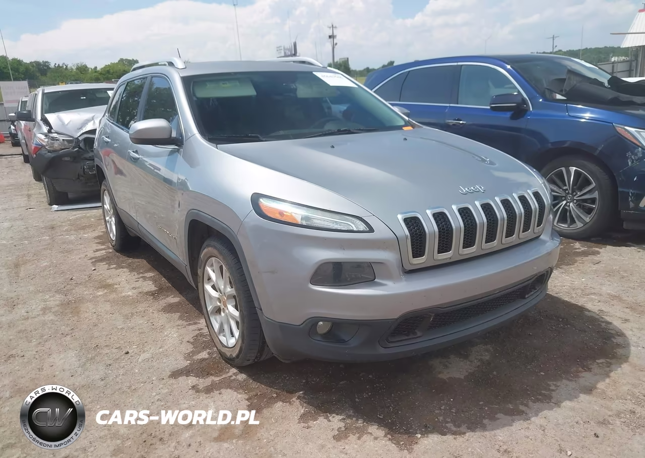 2015 Jeep Cherokee Latitude – zdjęcie 1 z 17