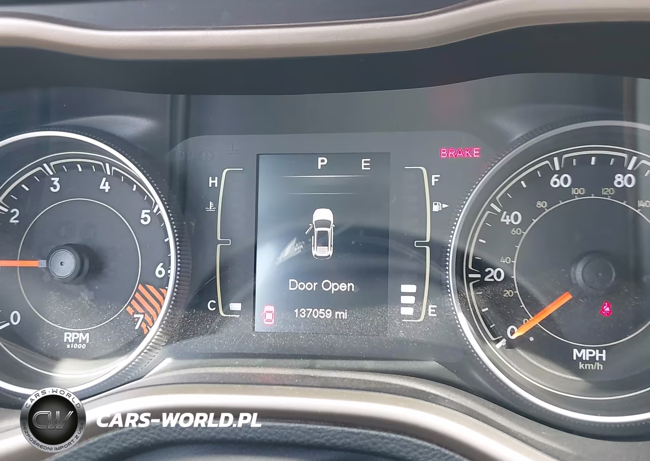 2015 Jeep Cherokee Latitude VIN:1C4PJLCB4FW721731 - 7