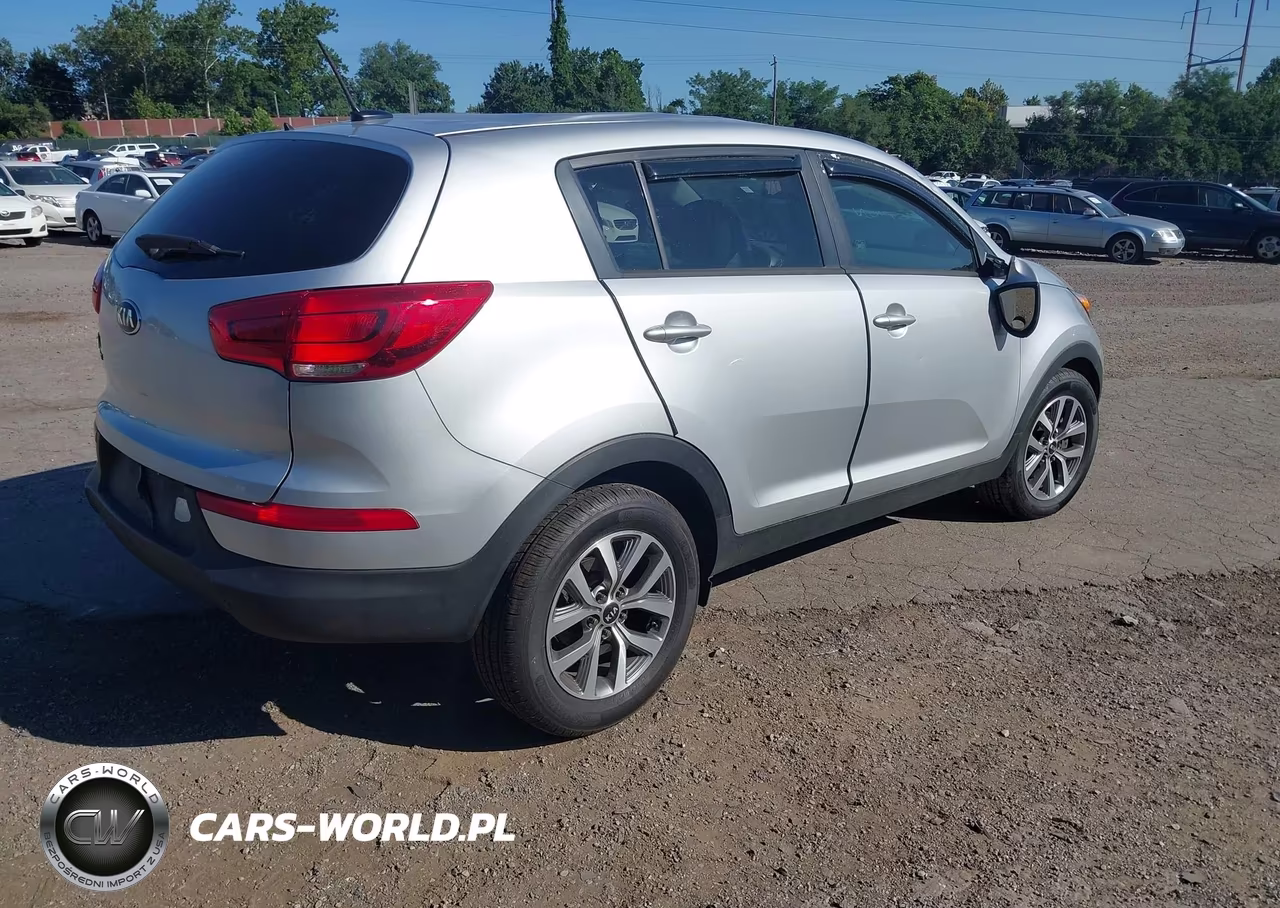 2015 Kia Sportage Lx VIN:KNDPB3AC3F7781955 - 4