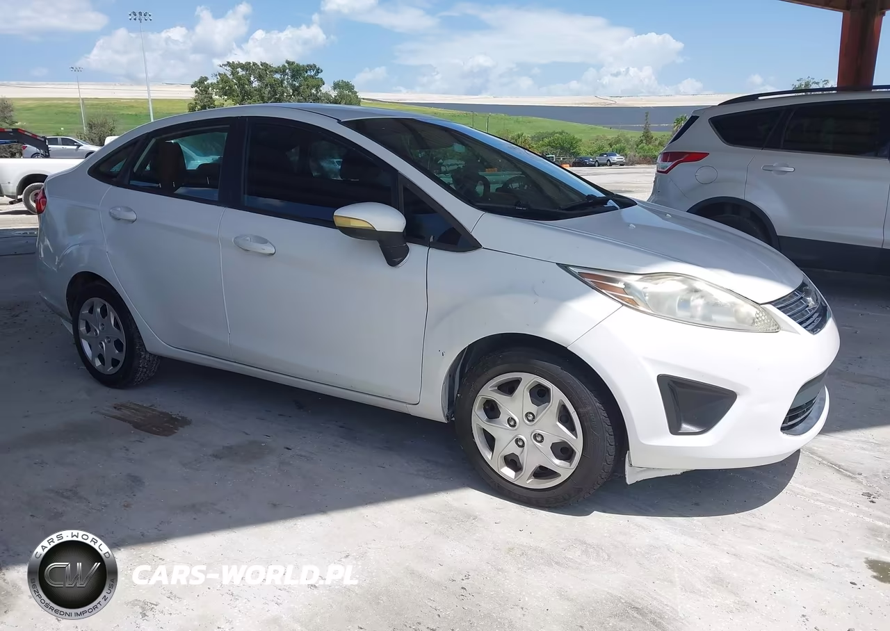 2013 Ford Fiesta Se VIN:3FADP4BJ8DM158041 - 1