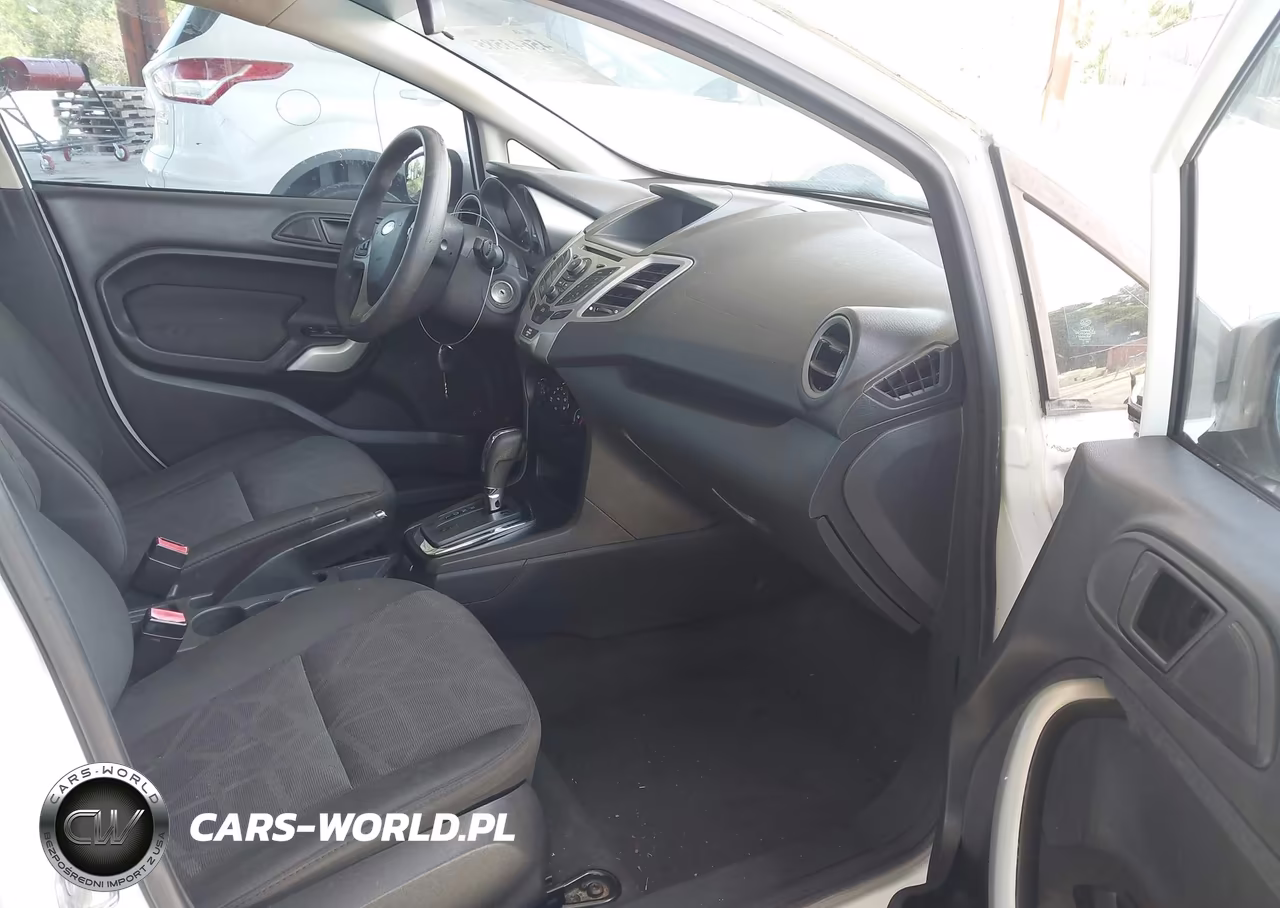 2013 Ford Fiesta Se VIN:3FADP4BJ8DM158041 - 5