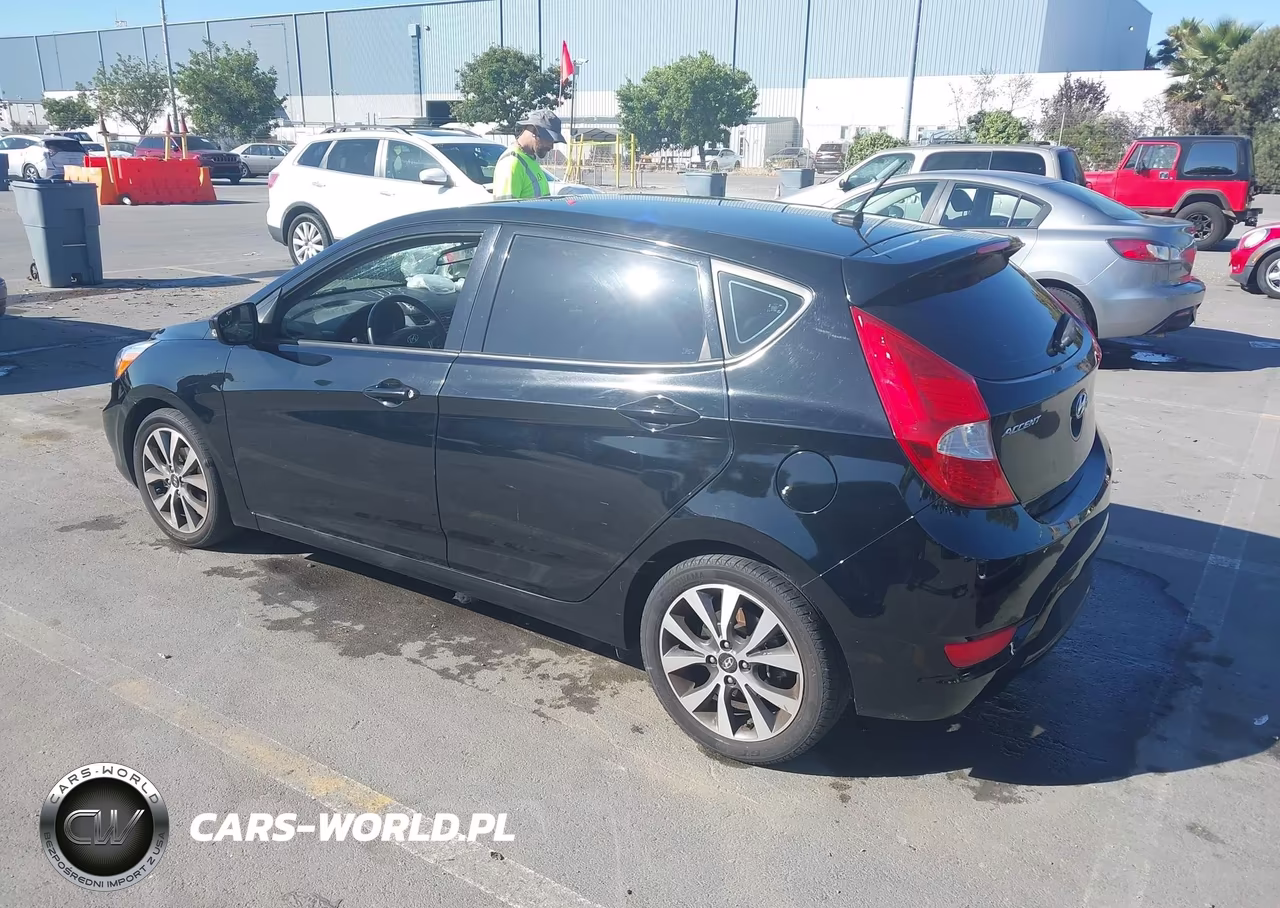 2017 Hyundai Accent Sport VIN:KMHCU5AEXHU355380 - 3